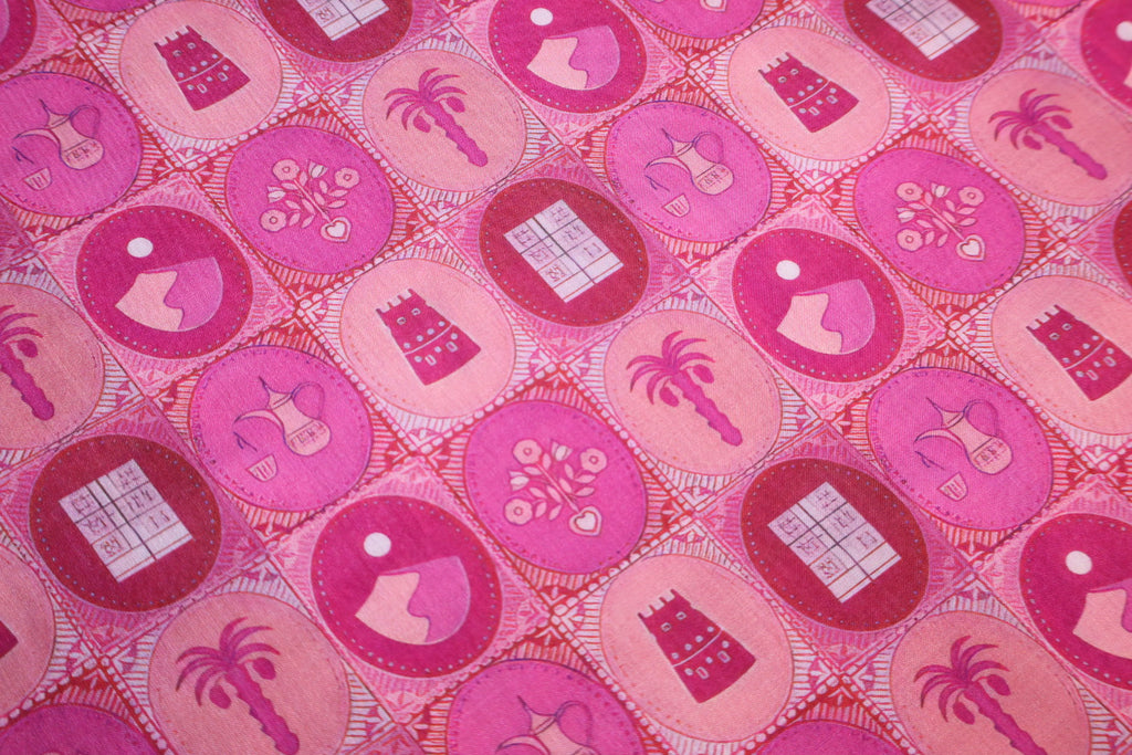 The pink dala